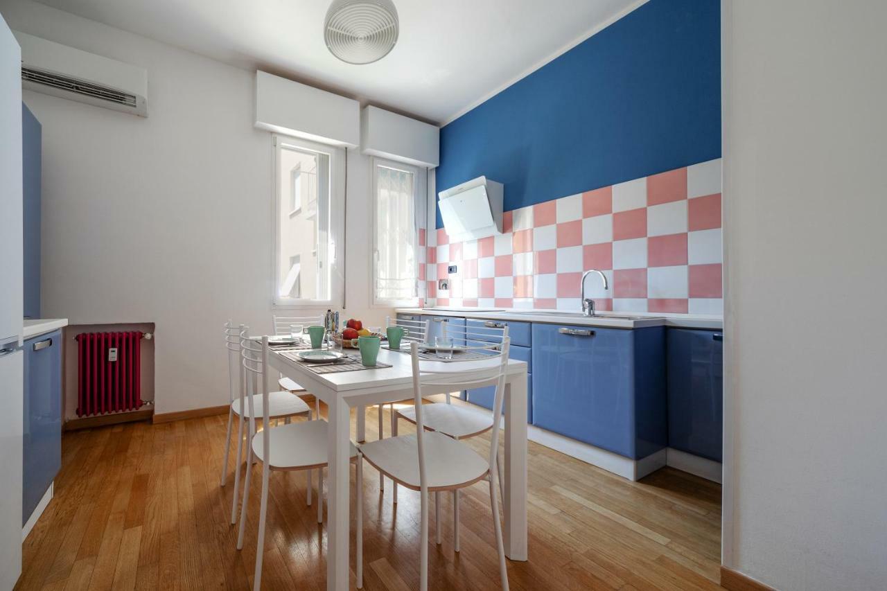 Sant'Orsola Colorful Huge Apartment Bologna Buitenkant foto