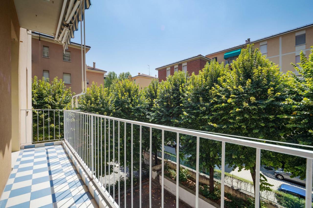 Sant'Orsola Colorful Huge Apartment Bologna Buitenkant foto